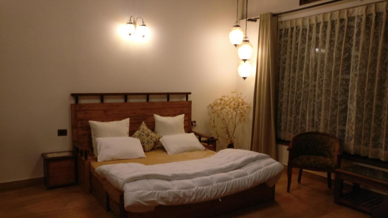 Chateau De Tatli - Hilltop - Dehradun Bagian luar foto