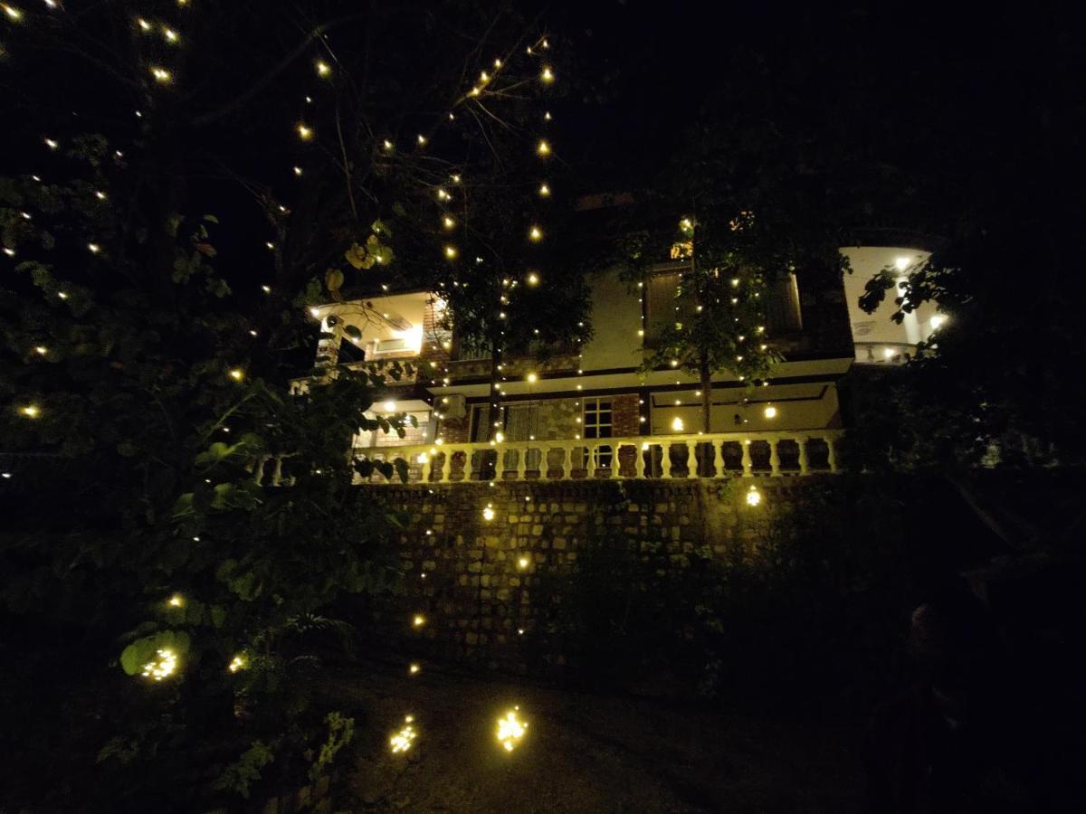 Chateau De Tatli - Hilltop - Dehradun Bagian luar foto